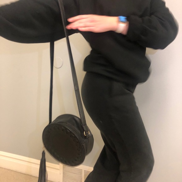 SOLD Circle Purse - black - Picture 2 of 5
